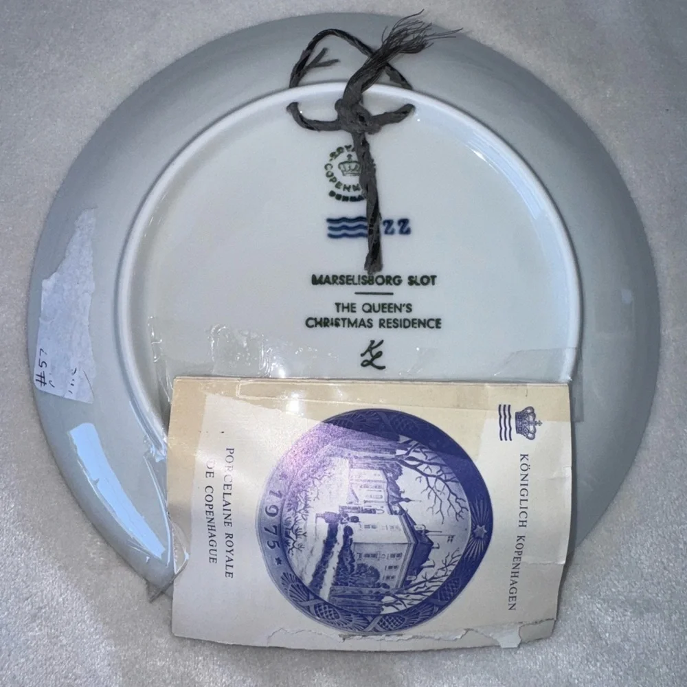 7 Royal Copenhagen Vintage Set Christmas Porcelain Blue White Collection Plates
